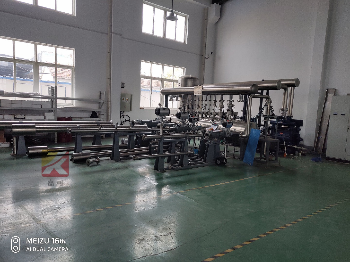 1617236122685015421.jpg 氣體音速噴嘴標定裝置.jpg